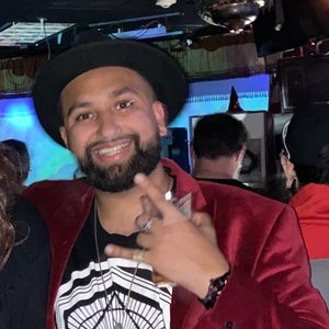 Meet your Posher, Adam